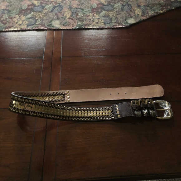NIB VERSACE BELT 34 inches. 40 inch total length. - Picture 8 of 8
